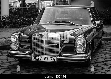 The luxury car Mercedes-Benz 300SEL (W108/W109). Black and white. 27th Oldtimer Day Berlin - Brandenburg Stock Photo