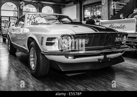 Ford Mustang Mach 1, 428 cu in (7.0 L) Ramair Cobra Jet - is an performance-oriented option package of the Ford Mustang. Stock Photo