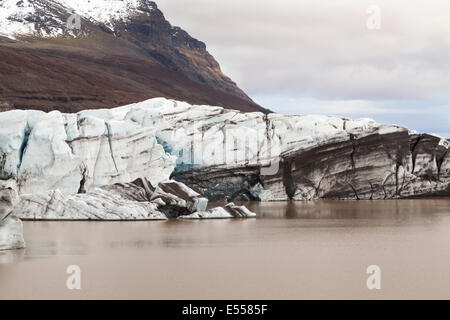 Fjallsárlón glacier lagoon near Jökulsárlón on the South East coast of Iceland Stock Photo