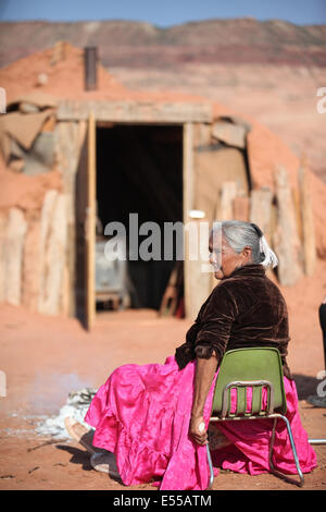 Native american woman, Navajo indian, in Monument Valley, USA, at her home Stock Photo