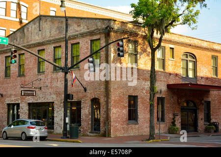 The Staybridge Suites thrive in a landmark building in the historic district of Savannah, GA, USA Stock Photo