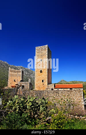 Typical Maniot 'towerhouse' in Flomochori village, eastern ('Lakonian' or 'Mesa'='Inside') Mani, Peloponnese, Greece Stock Photo