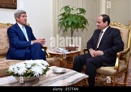 Secretary Kerry Meets With Egyptian President al-Sisi in Cairo Stock ...