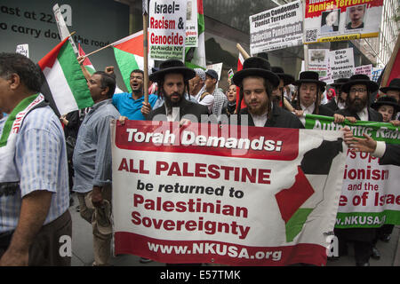 Large pro-Palestinian, anti-Israeli rally near the Israeli Consulate in New York City. Group then marched thru midtown Manhattan Stock Photo