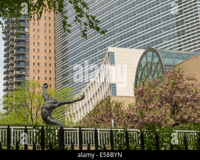 Robert Moses Plaza and Generoso Pope Memorial Auditorium, Fordham University Lincoln Center Campus, NYC Stock Photo