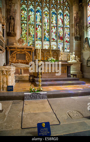 Graves of William Shakespeare in Church of the Holy Trinity, Stratford Upon Avon, Warwickshire, England Stock Photo