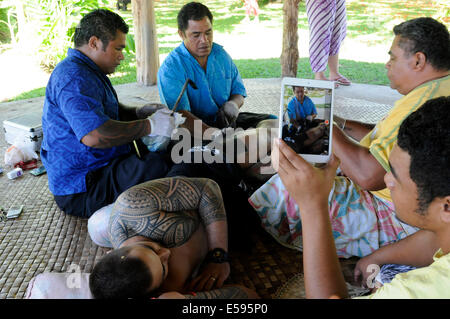 Travelling through Samoa in February 2014. Tattooer Stock Photo