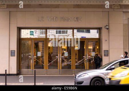 Paris Christmas Le Bon Marche - Decorated interior of Le Bon Marche  department store in Paris, France, Europe Stock Photo - Alamy