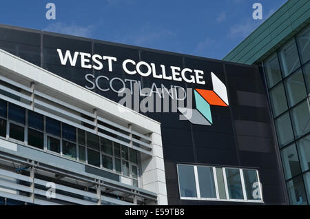 West College Scotland in Clydebank which used to be Clydebank College. It sits on the former site of John Brown's Shipyard Stock Photo