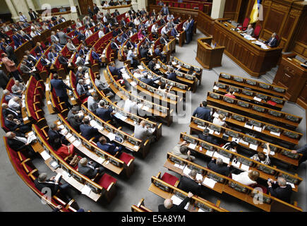 Kiev, Ukraine. 24th July, 2014. Ukrainian parliamentarians at a meeting of the Ukrainian parliament, Verkhovna Rada. - Stock Photo