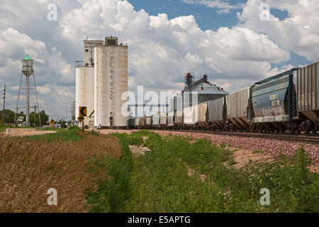 Venango, Nebraska - Grain elevators and a railroad in the wheat growing area of western Nebraska. Stock Photo