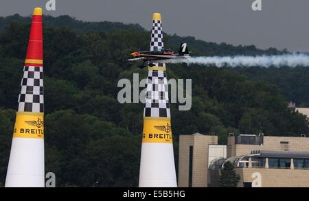 Gdynia, Poland 26th, July 2014 Red Bull Air Race Gdynia day 1st. Chellenger class qualifications. Credit:  Michal Fludra/Alamy Live News Stock Photo