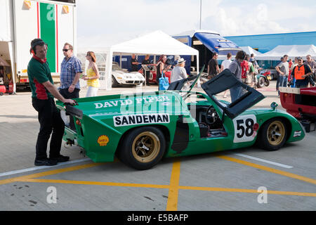 Towcester,Wiltshire, UK. 25th July, 2014. Checking out the rear of a car being pushed in the pitts at Silverstone. Credit:  Keith Larby/Alamy Live News Stock Photo