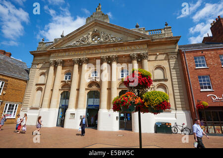 Entrance To Castle Quay Shopping Centre Via Former Cornhill Corn Exchange Banbury Oxfordshire UK Stock Photo