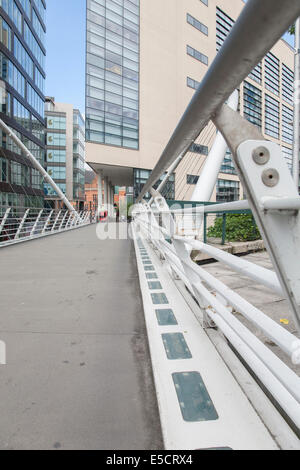 Footbridge outside Piccadilly Railway Station over London Road, Manchester, England, UK Stock Photo