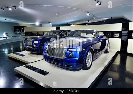 Rolls-Royce Phantom Drophead Coupe, 2007, and Sedan, 2003, BMW Museum, Munich, Upper Bavaria, Bavaria, Germany Stock Photo