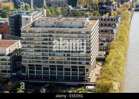 St Thomas' Hospital is a large NHS teaching hospital in Central London. Administratively part of the Guy's and St Thomas' Stock Photo