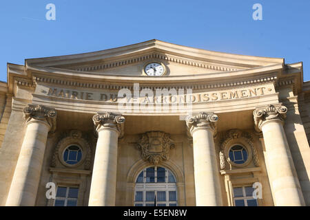 France, paris 5e, place du pantheon, place des grands hommes, mairie du 5e, facade, Stock Photo