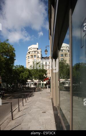 France, Ile de France, paris 3e arrondissement, rue du grenier saint lazare, immeubles, hauts inattendus, Stock Photo