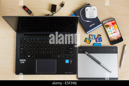 Technology - gadgets - Windows and Android computing equipment on a desk Stock Photo