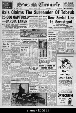 1942 News Chronicle front page reporting German and Italin forces capture Tobruk Stock Photo