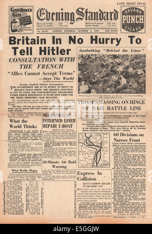 1939 Evening Standard front page reporting considers Hitler's peace plan Stock Photo