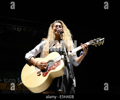 Portsmouth, Virginia, USA. 26th July, 2014. Soulshine tour brings SONNA RELE to the Ntelos Pavilion. © Jeff Moore/ZUMA Wire/ZUMAPRESS.com/Alamy Live News Stock Photo