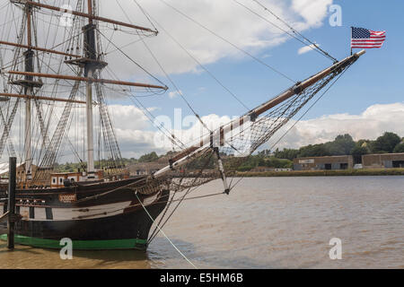 Ireland, County Wexford, New Ross, Dunbrody famine ship Stock Photo