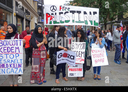 Supporters of Palestine protesting against Israel, in the British city of Manchester, England, UK Stock Photo