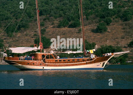 GÖCEK,TURKEY. TRADITIONAL SAILING GULET ANCHORED IN THE BAY. PHOTO:JONATHAN EASTLAND/AJAX Stock Photo