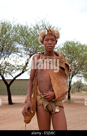 San  bushman in traditional dress, Ghanzi, Botswana, Africa Stock Photo