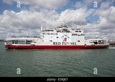 IOW roro ferry Red Falcon departing Southampton terminal UK for the Isle of Wight Stock Photo