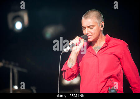 Lulworth Castle, Dorset, UK. 03rd Aug, 2014. Sinéad O'Connor performing on stage at Camp Bestival, at Lulworth Castle in Dorset, England. 3RD August 2014 Credit:  brian jordan/Alamy Live News Stock Photo