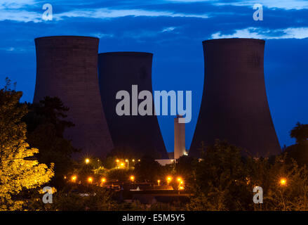 Didcot A power station, Oxfordshire, UK. The famous cooling towers on the evening before their demolition on July 27, 2014 Stock Photo