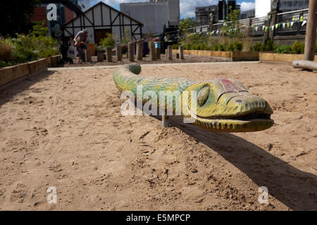 Manchester, UK.  4th Aug, 2014. Manchester goes green for nine days as part of the city centre is transformed into a hortucultural paradise, and  urban gardens appear in King Street, St Ann's Square and the area near the Cathedral.  Dig The City  Manchester, UK Credit:  John Fryer/Alamy Live News Stock Photo