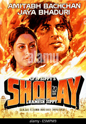 SHOLAY, (aka EMBERS, aka FLAMES OF THE SUN), Jaya Bhaduri, Amitabh Bachchan, 1975 Stock Photo