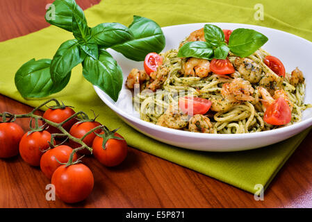 Italian Spaghetti with king prawns and classic basil pesto sauce