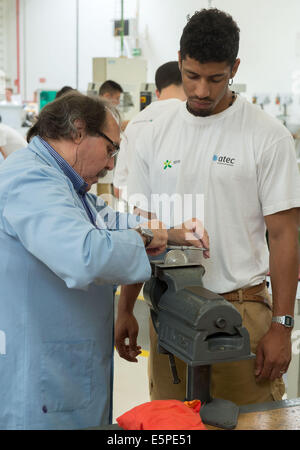 Palmela, Portugual. 25th June, 2014. Apprentices of metal-working trades learn and practice at training centre ATEC in Palmela, Portugual, 25 June 2014. Photo: Tim Brakemeier/dpa/Alamy Live News Stock Photo