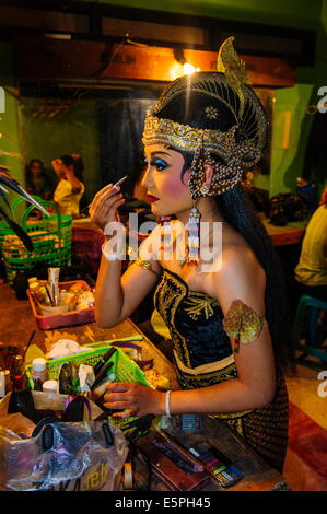 Female dancer preparing for a traditional Javanese dance, Yogyakarta, Java, Indonesia, Southeast Asia, Asia Stock Photo