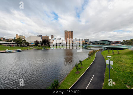 The new Riverbank foot bridge spans the picturesque River Torrens in downtown Adelaide, South Australia. Stock Photo