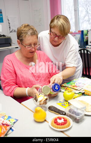 A nurse is holding a nutritional education workshop for obese patients, Limoges hospital offers its obese patients requiring Stock Photo