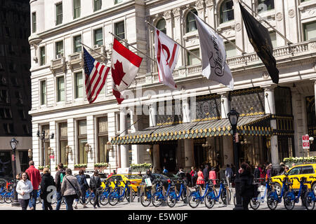 Plaza Hotel Entrance and Citibike Bike Sharing Station, Grand Army Plaza, NYC, USA Stock Photo