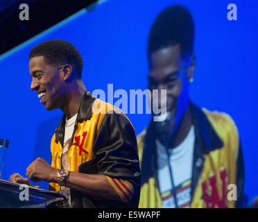 Los Angeles, CA, USA. 24th Apr, 2014. Rapper/actor SCOTT MESCUDI (AKA KID CUDI) speaks after being presented with the title of Mental Health Ambassador during the 18th Annual Erasing the Stigma event at the Beverly Hilton in Beverly Hills, California. © Miguel Vasconcellos/ZUMA Wire/Alamy Live News Stock Photo