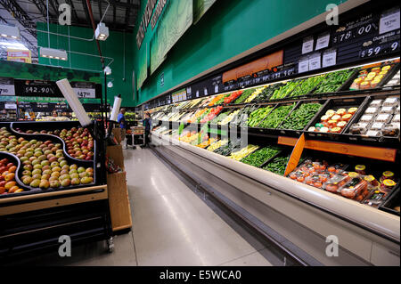 Superama Grocery store now called Walmart Express in Acapulco, Mexico. One can order online and have things delivered. Stock Photo