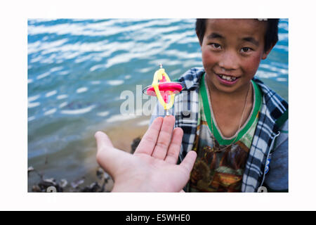 July 29, 2014 - LIJIANG CHINA-JULY 30: protrait of Nakhi People during photographer's journey to Lijiang, Yunnan province of China. © SIPA Asia/ZUMA Wire/Alamy Live News Stock Photo