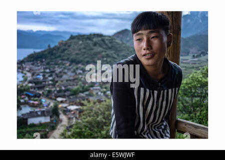 July 29, 2014 - LIJIANG CHINA-JULY 30: protrait of Nakhi People during photographer's journey to Lijiang, Yunnan province of China. © SIPA Asia/ZUMA Wire/Alamy Live News Stock Photo