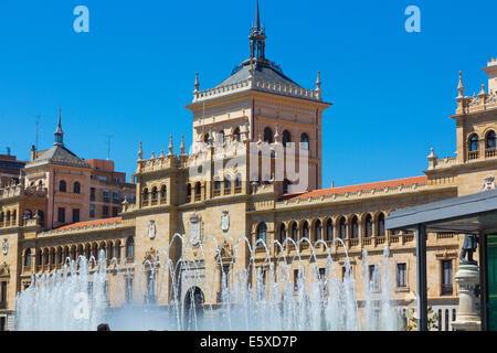 Modern fountain in the square Zorrilla in Valladolid, Spain Stock Photo