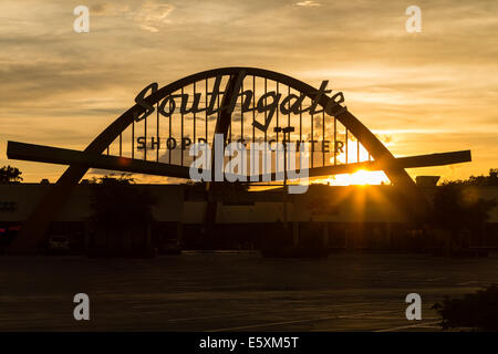 Vintage Southgate shopping center, Lakeland FL Stock Photo