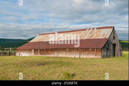Oregon, Baker County, Whitney Valley, ranch barn Stock Photo
