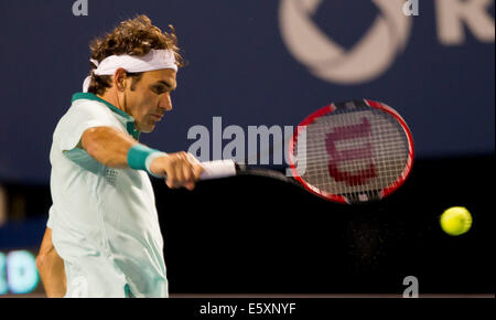 Toronto, Canada. 07th Aug, 2014. Roger Federer of Switzerland returns the ball during the third round of men's singles against Marin Cilic of Croatia at the 2014 Rogers Cup in Toronto, Canada, Aug. 7, 2014. Roger Federer won the match 2-1. Credit:  Xinhua/Alamy Live News Stock Photo